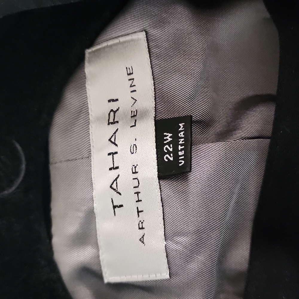COPY - Tahari 22W pantsuit